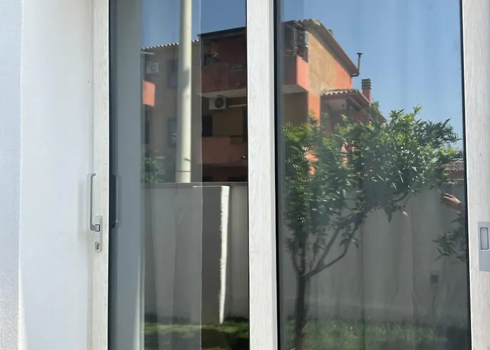 Oda ve Kahvaltı Garden House - Near Bus Stop To Beaches & Airport 3*