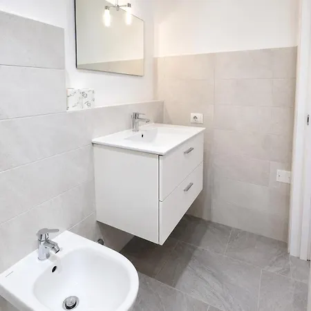 Garden House - Near Bus Stop To Beaches & Airport Bed & Breakfast Olbia
