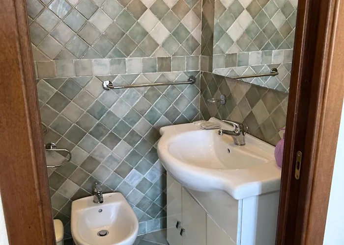 Bed & Breakfast Garden House - Near Bus Stop To Beaches & Airport Olbia